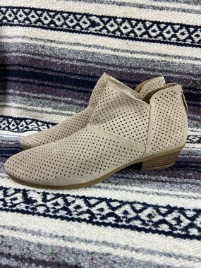 Kenneth Cole Side Walk Suede Leather Ankle Booties Boots Taupe Perforated Sz 12
